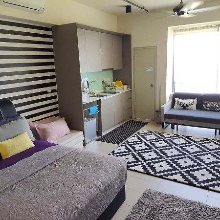 Mufasa Suites At Tamarind Suites With Wifi Netflix Coway Level 8 Cyberjaya Exterior photo